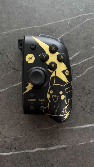 Контролер Hori Split Pad Pro для Nintendo Switch Pokémon