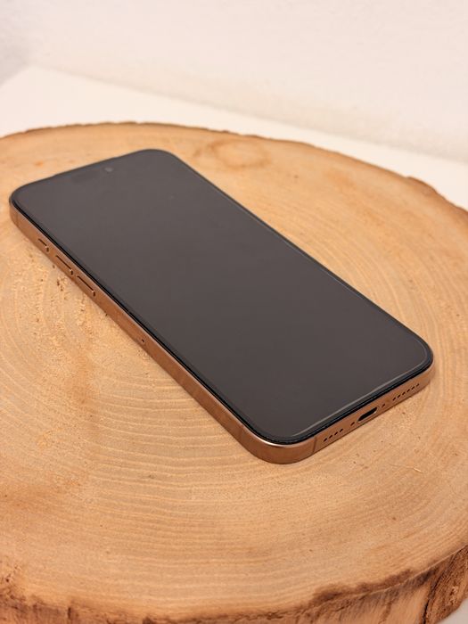 Iphone 16 pro max desert titanium