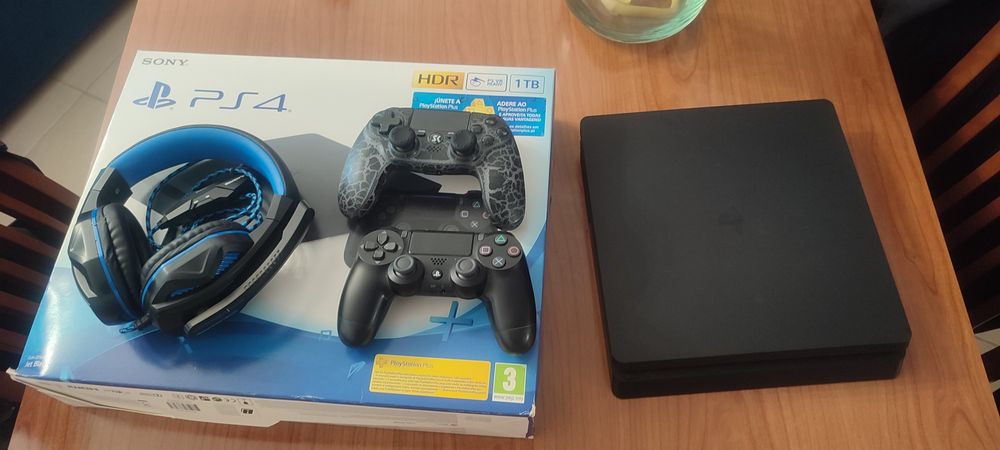 Consola PlayStation 4