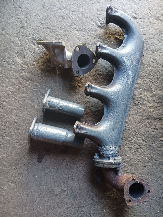 Коллектор выпускной Переходник коллектора Т-40, Д-144  Д37