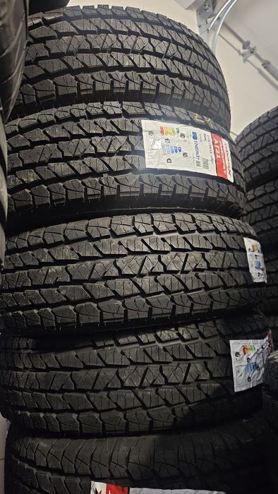 235/65R17 108H  4x4 całoroczne opony terenowe RoadX RXquest AT21