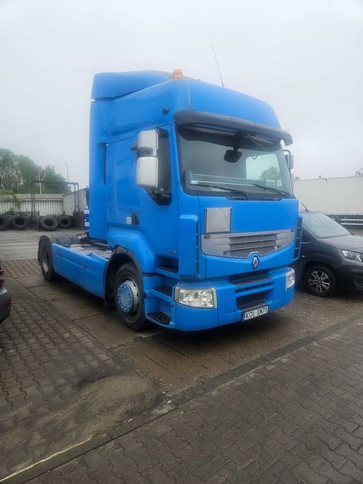 RENAULT Premium 2010
