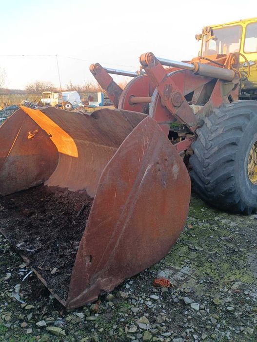 погрузчик навантажувач кун на кировец К 701 комплект ( установка )