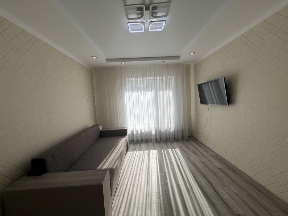 Оренда хорошоі квартири в новобудові.