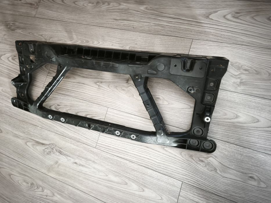 Land Rover Defender телевізор