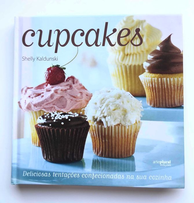Livro "Cupcakes - Deliciosas tentações confecionadas na sua cozinha"