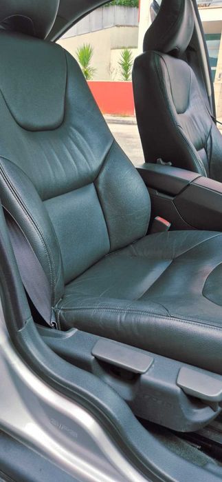 Volvo S60 T5 (2001) | Automático | Excelente estado