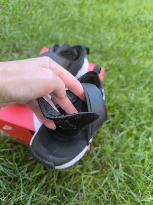 Nike flex advance 28 /11c