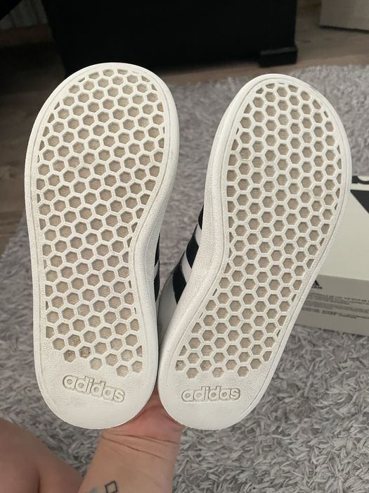 Дитячі кросівки Adidas, 29 розмір