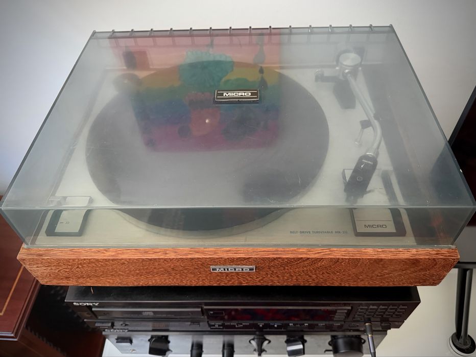Micro Seiki Gira-discos vintage (1972-1975)