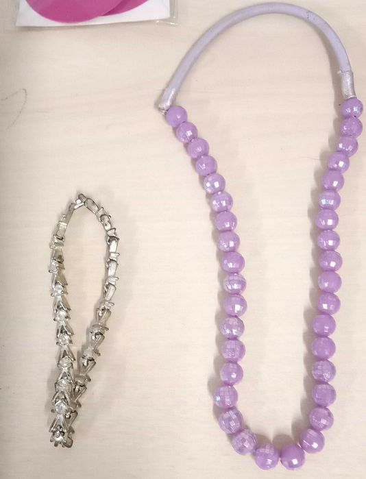 Fios, pulseiras e brincos, lote todo por 5€