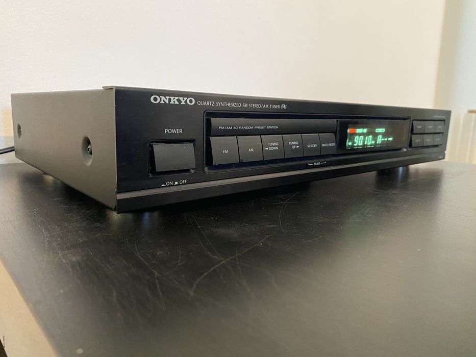 FM стерео тюнер Onkyo T 4300