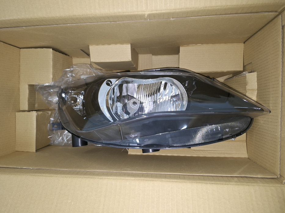 Farol principal direito seat ibiza 6J5-6P1