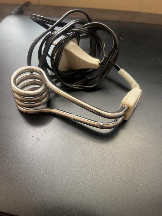 Кипятильник+стакан+пластиковый контейнер