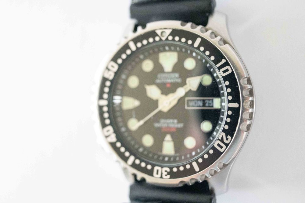 Zegarek Citizen Promaster ny0040-09e klasyka