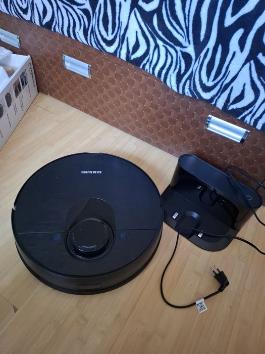 Робот-пилосос Samsung VR7700