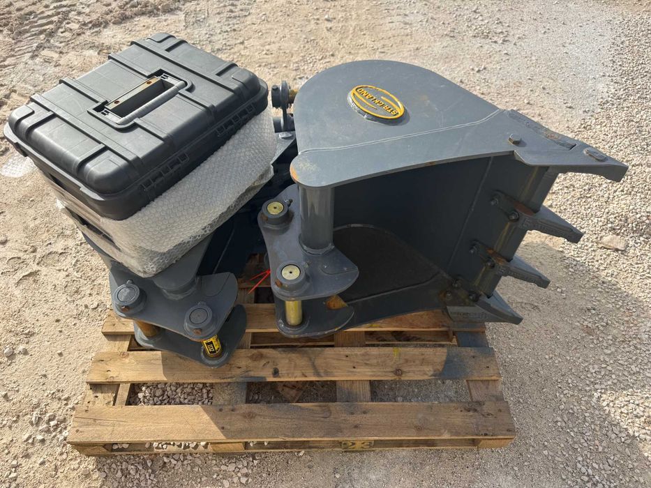 Mini giratória Zoomlion ZE26