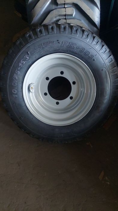 Диск колеса с шиной 6×205 (15.3) новый