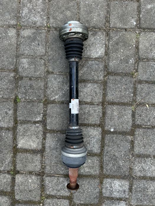 Chevrolet corvette c8 prawa tylna półoś prawy tył