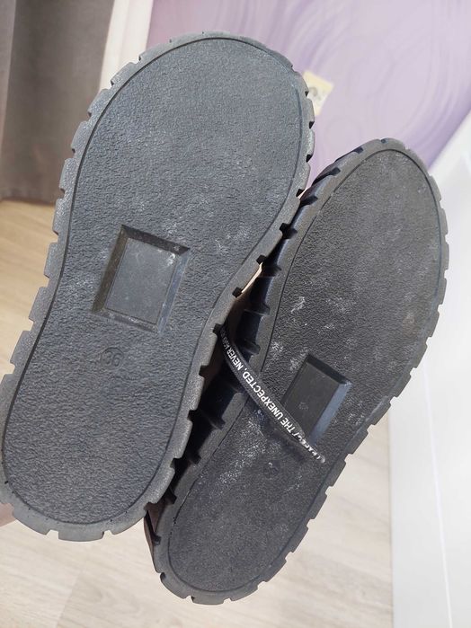 Туфлі шкіряні для дівчинки 36р