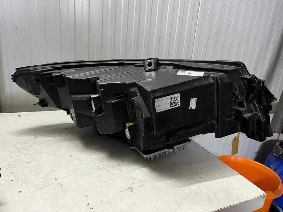 Par de Faróis Land Rover Discovery Sport