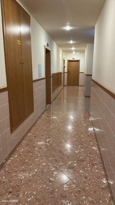 Apartamento T1 com lugar de parqueamento e piscina