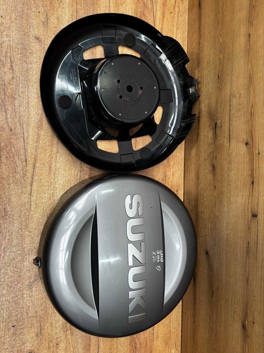 Obudowa koła zapasowego Suzuki Grand Vitara kolor zdl