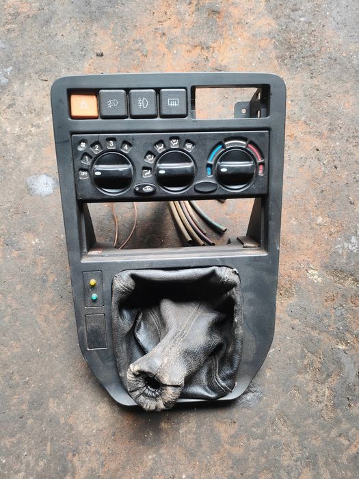 Polonez Caro Plus ramka tuneli panel nawiewu