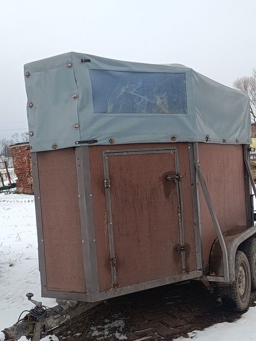 Przyczepka na 2 Konie