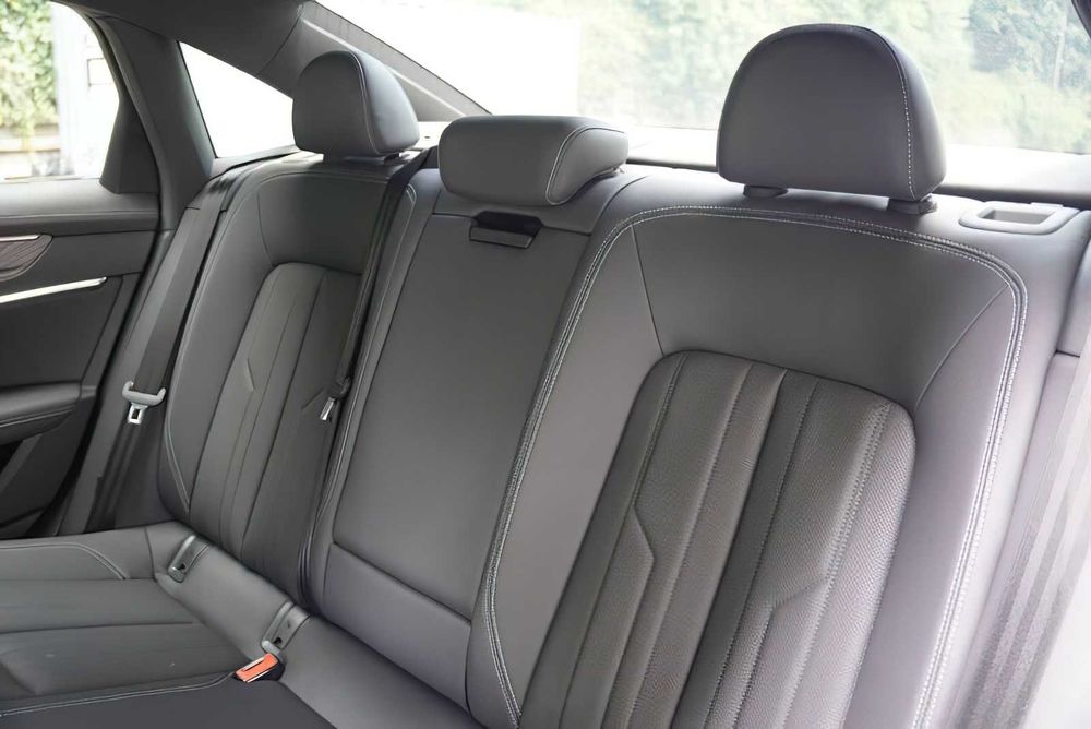 Audi A6 2.0      2023