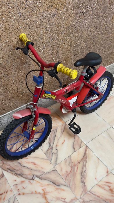 Bicicleta Spiderman estilo BTT para criança