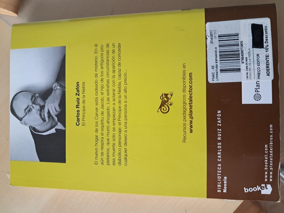 Livro "El Príncipe de la Niebla"