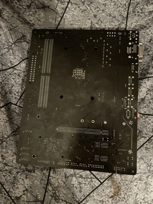 Sprzedam płytę główną gigabite A320M S2H