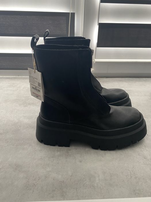 Оригінальні чоботи PULL&BEAR