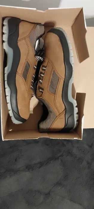 Półbuty bezpieczne 45r.