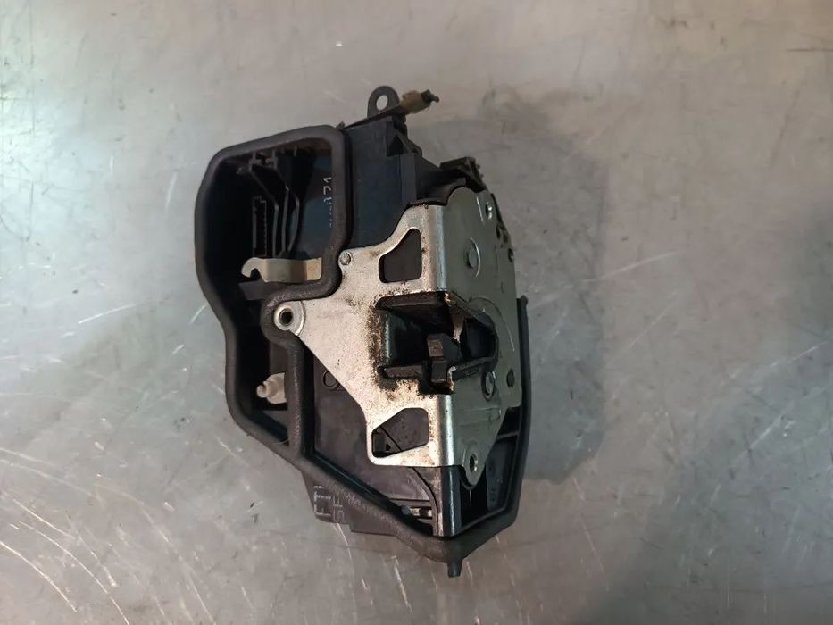 FECHO DA PORTA BMW SERIE 1 3 5 X3 7167071 - FRENTE ESQUERDO / DIREITO