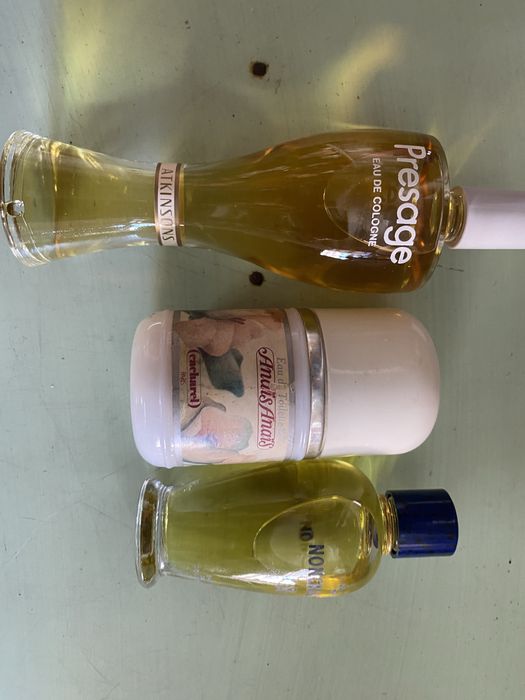 Perfumes de senhora vintage impecaveis