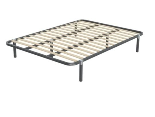 Estrado e colchão com pés sem rodas adaptáveis.