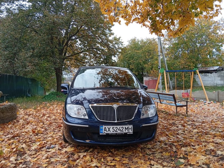 продам минивэн Lancia