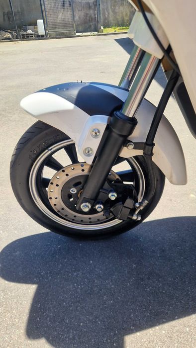 Scooter Elétrica Megabike "Nice" — Semi-Nova | 185 km | Bateria Lítio 24Ah