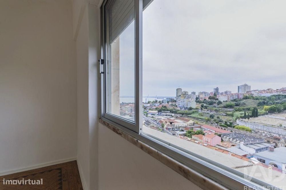Apartamento T4 em Beato de 86 m2