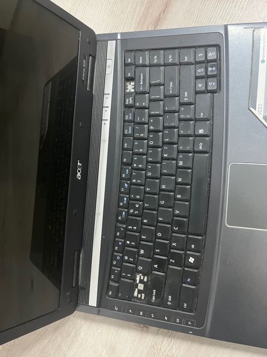 Uszkodzony laptop acer