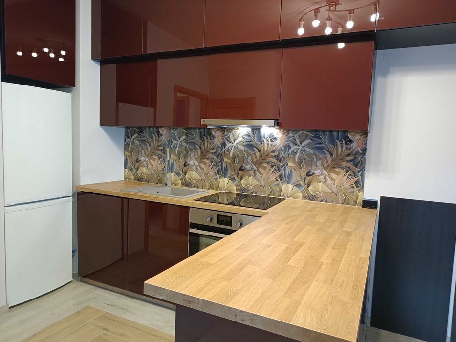 Skrzyżowanie Marszałków nowy 3 pokojowy umeblowany apartament 53 m, garaż