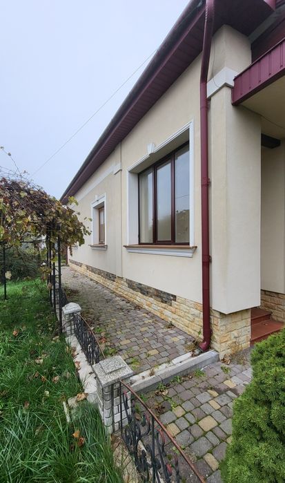 Продається будинок в пригороді Тернополя