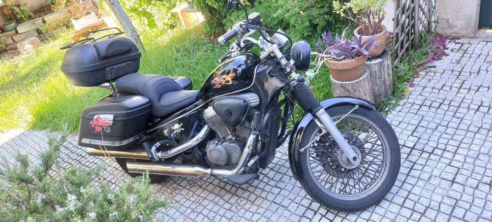 Honda Shadow VT600 C  Cruiser