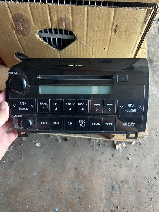 Магнитофон Toyota Tundra