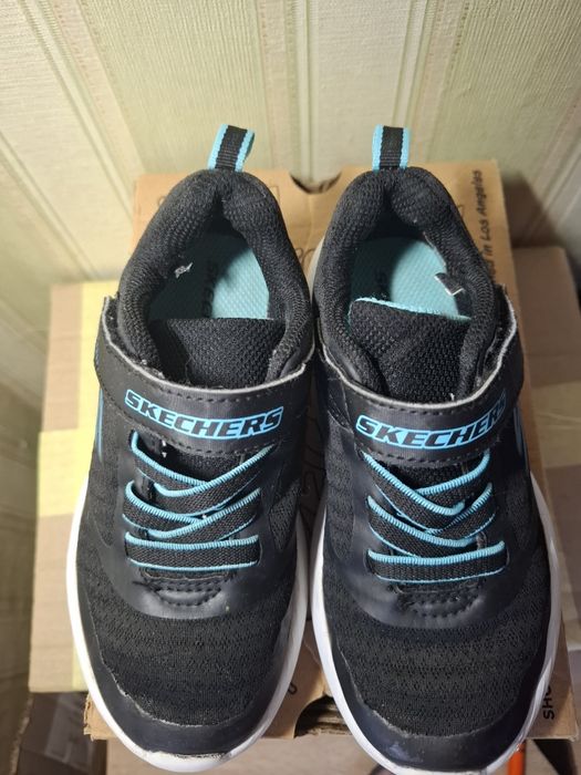 Кросівки Skechers 26 розмір.
