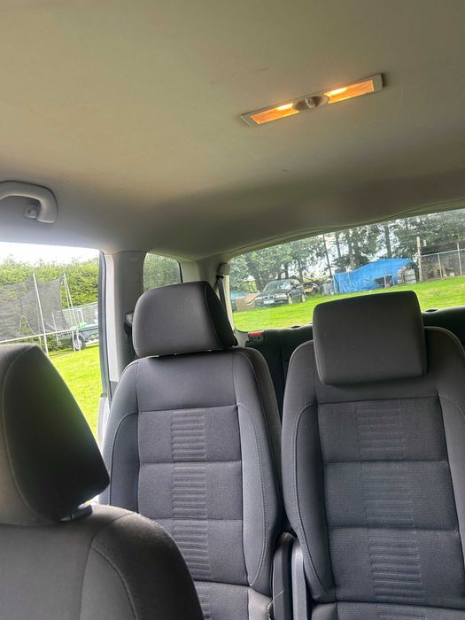 Rodzinny VW Touran 2011