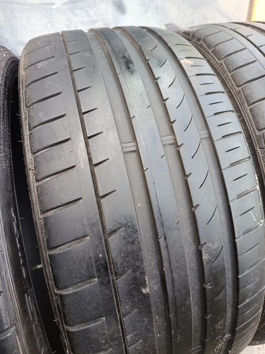 Komplet opon 225/35R19 Falken