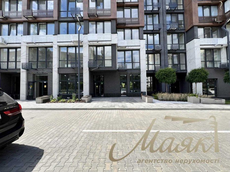 Оренда фасадного приміщення 98,6 м2 в ЖК City Hub, Вокзальна